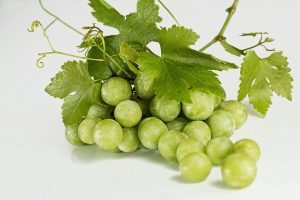 green grapes with leaves
