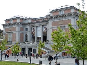 exterior of prado museum in madrid