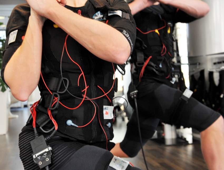 The electric suit that shocks you slim? ShMadrid