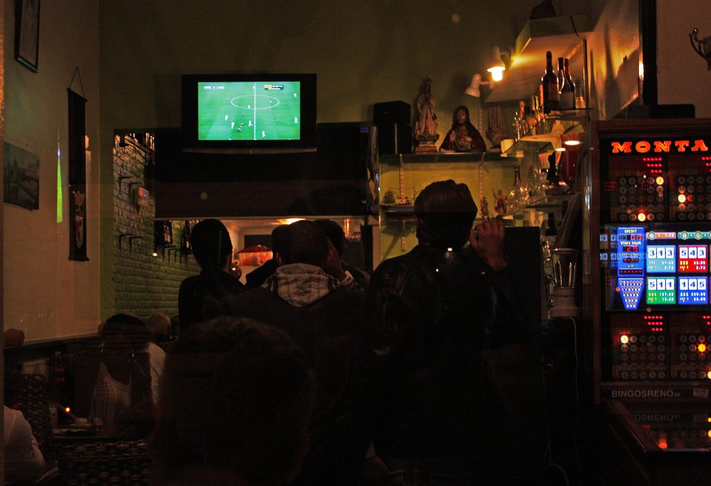 El Clasico in a bar