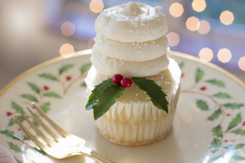 christmas dessert with merengue