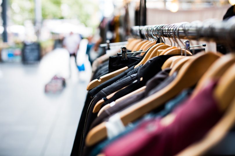 rack à vêtements en extérieur